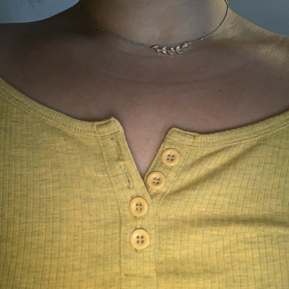 Mustard long sleeve crop too - Picture 2 of 2